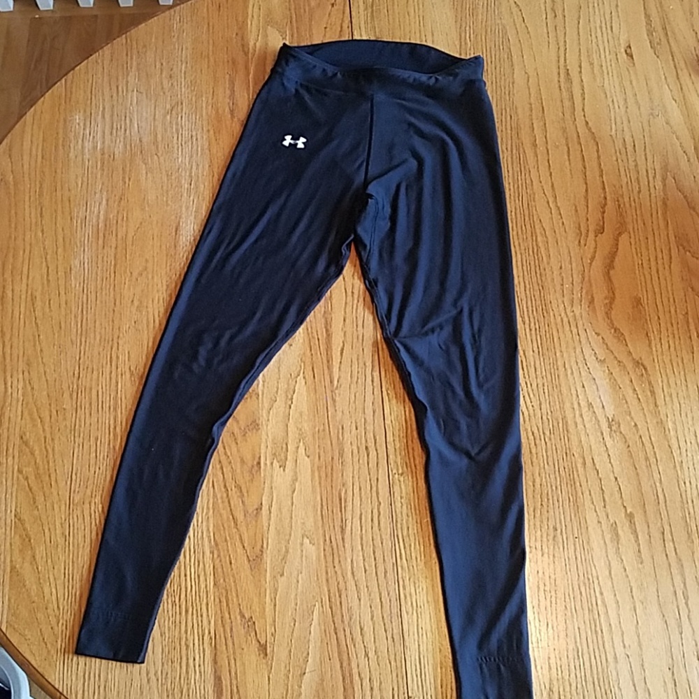Under Armour black compression cold gear leggings